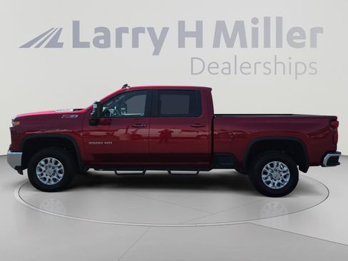 Used 2024 Chevrolet Silverado 3500 LT w/ All Star Edition AWD/4WD image 2