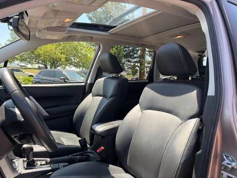 Used 2015 Subaru Forester 2.5i Touring w/ Eyesight & Navigation System AWD/4WD image 24