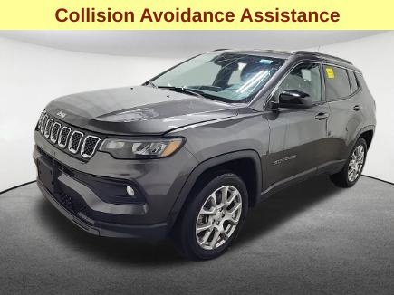 Used 2023 Jeep Compass Latitude AWD/4WD image 5