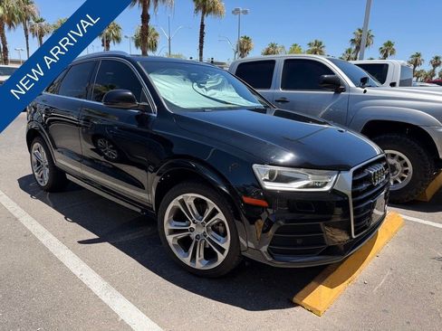 Used 2017 Audi Q3 2.0T Premium Plus w/ Premium Plus Package AWD/4WD image 2