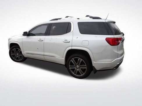 Used 2019 GMC Acadia Denali image 9
