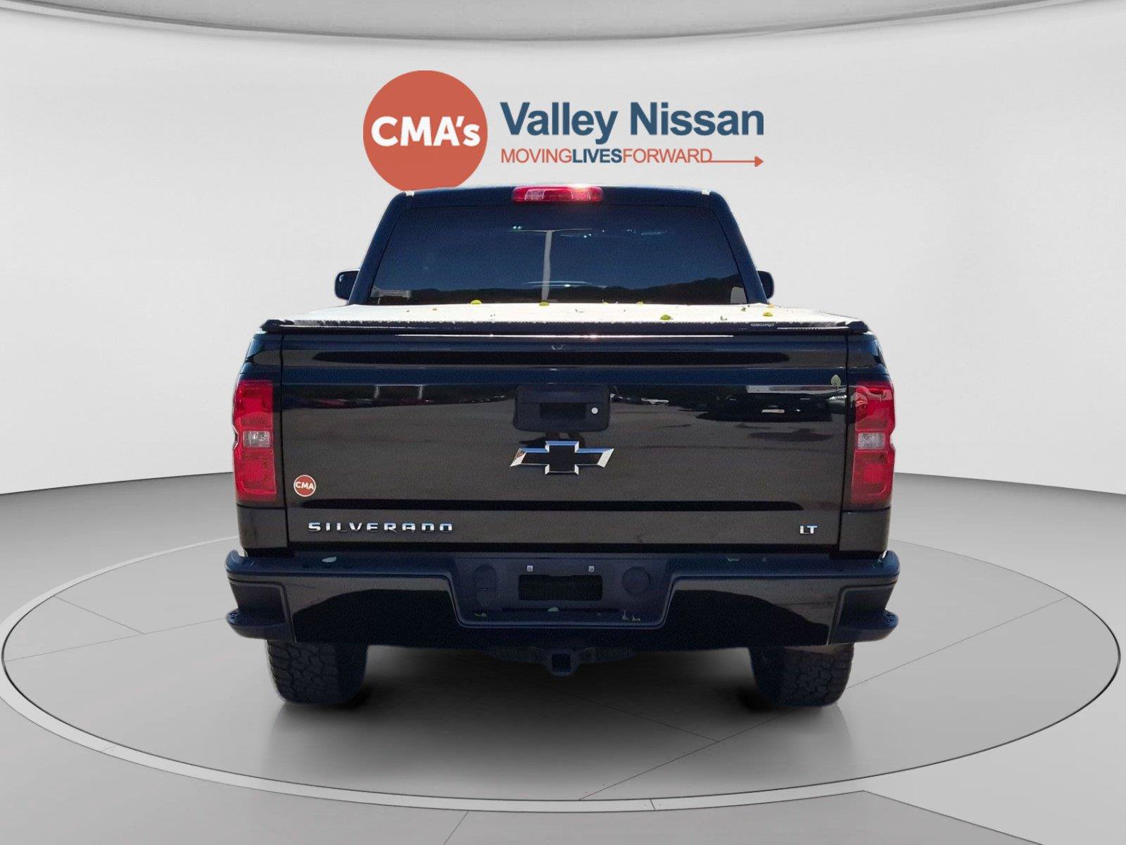 Used 2017 Chevrolet Silverado 1500 LT AWD/4WD image 4