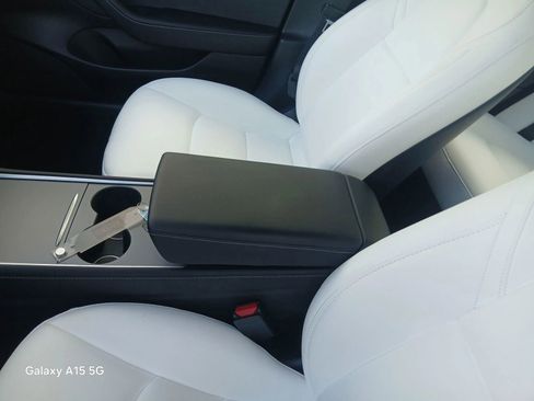 Used 2023 Tesla Model 3 Standard Range image 6