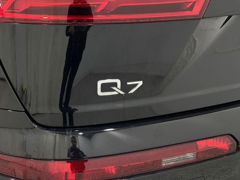 Used 2018 Audi Q7 3.0T Premium Plus w/ Premium Plus Package image 41