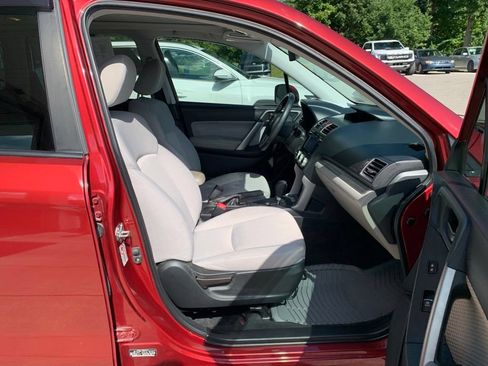 Used 2018 Subaru Forester 2.5i Premium AWD/4WD image 21
