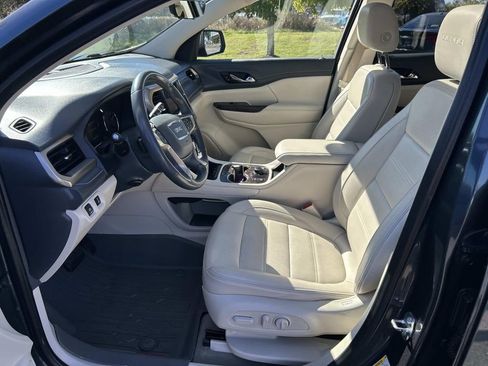 Used 2020 GMC Acadia Denali w/ LPO, Floor Liner Package image 23