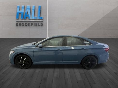 New 2026 Volkswagen Jetta SE image 2