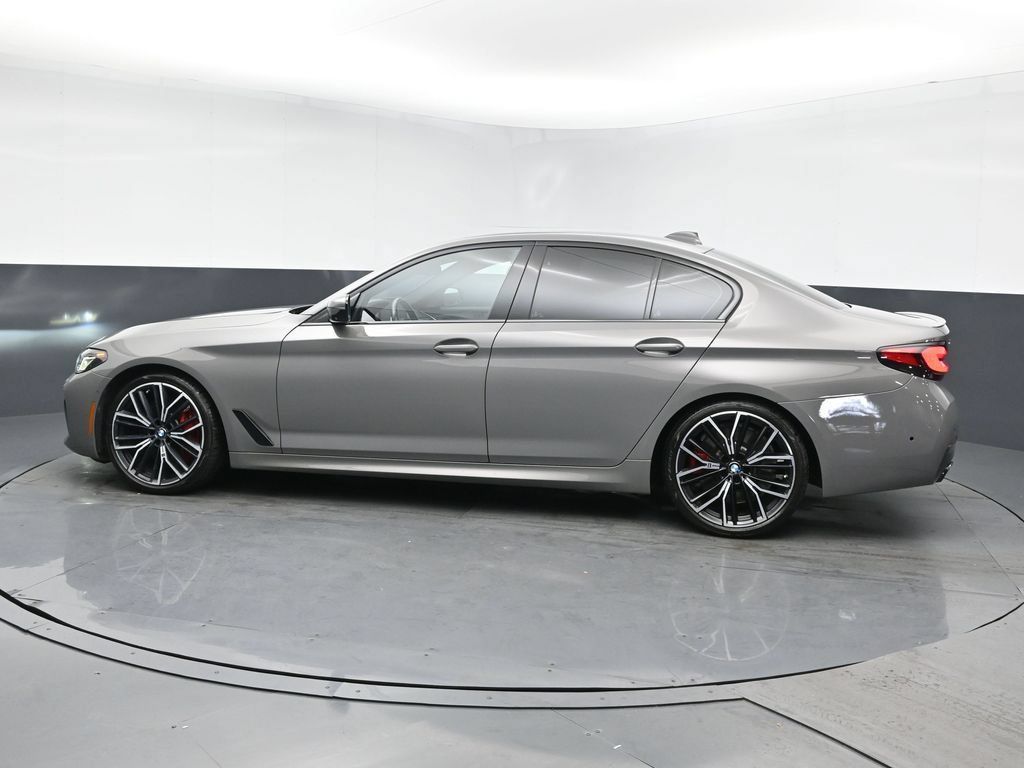 Used 2022 BMW M550i xDrive w/ Premium Package AWD/4WD image 4