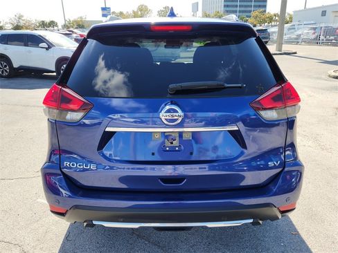 Used 2019 Nissan Rogue SV w/ Premium Package image 20