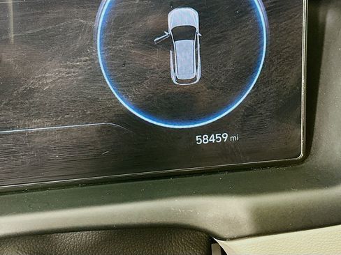 Used 2024 Hyundai Tucson Limited image 16