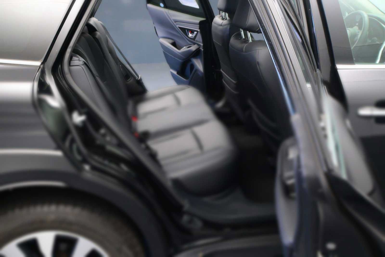 Used 2024 Subaru Outback Touring AWD/4WD image 16