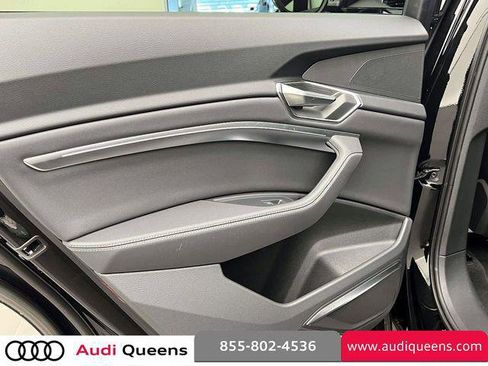 Certified 2023 Audi e-tron Premium Plus w/ Premium Plus Package AWD/4WD image 11