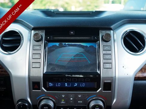 Used 2017 Toyota Tundra Platinum AWD/4WD image 11