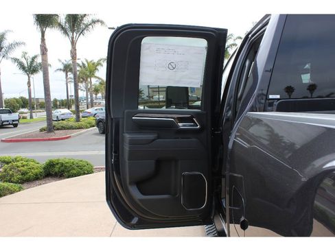 New 2025 GMC Sierra 2500 SLE image 8