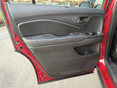 Used 2022 Honda Passport TrailSport image 32