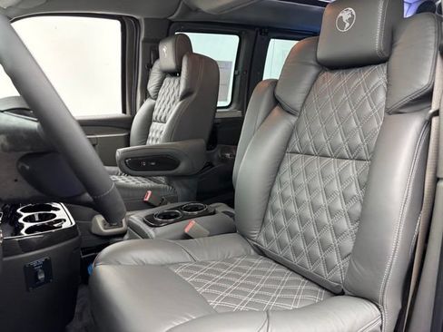 New 2026 GMC Savana 2500 w/ Driver Convenience Package RWD image 20