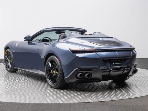 Used 2024 Ferrari Roma Spider RWD image 3