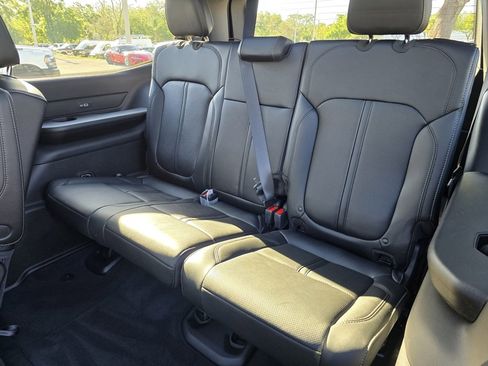 New 2025 Jeep Wagoneer Series II w/ Convenience Group I image 34