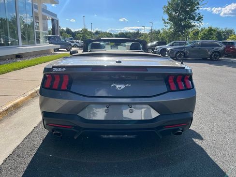 Used 2025 Ford Mustang Premium RWD image 7