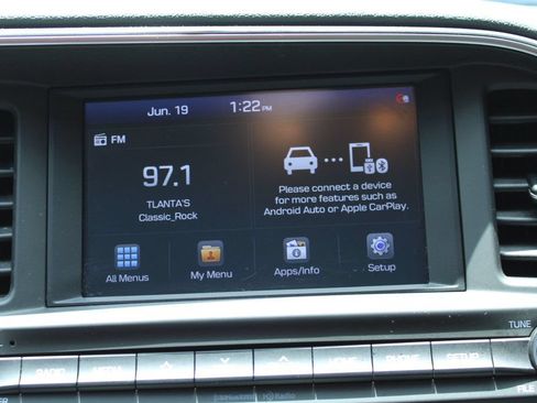 Used 2020 Hyundai Elantra Value Edition FWD image 17