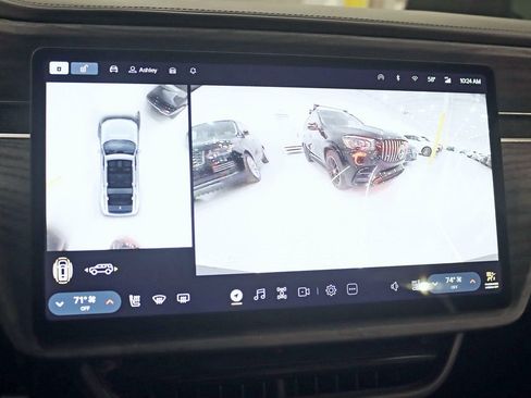 Used 2024 Rivian R1S Adventure image 17