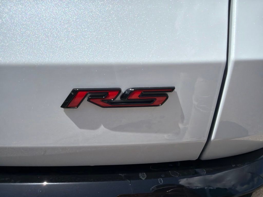 New 2026 Chevrolet Traverse RS FWD image 13