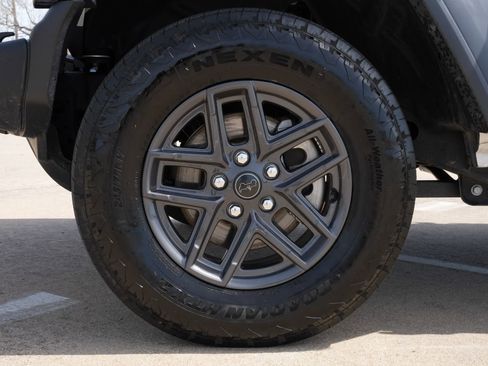 Used 2025 Jeep Wrangler Sport S image 29