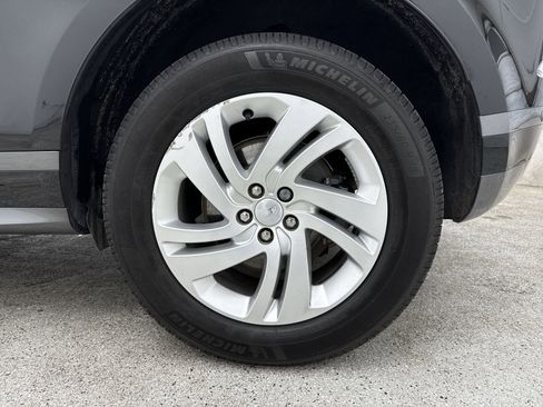 Used 2022 Land Rover Range Rover Evoque R-Dynamic S image 44