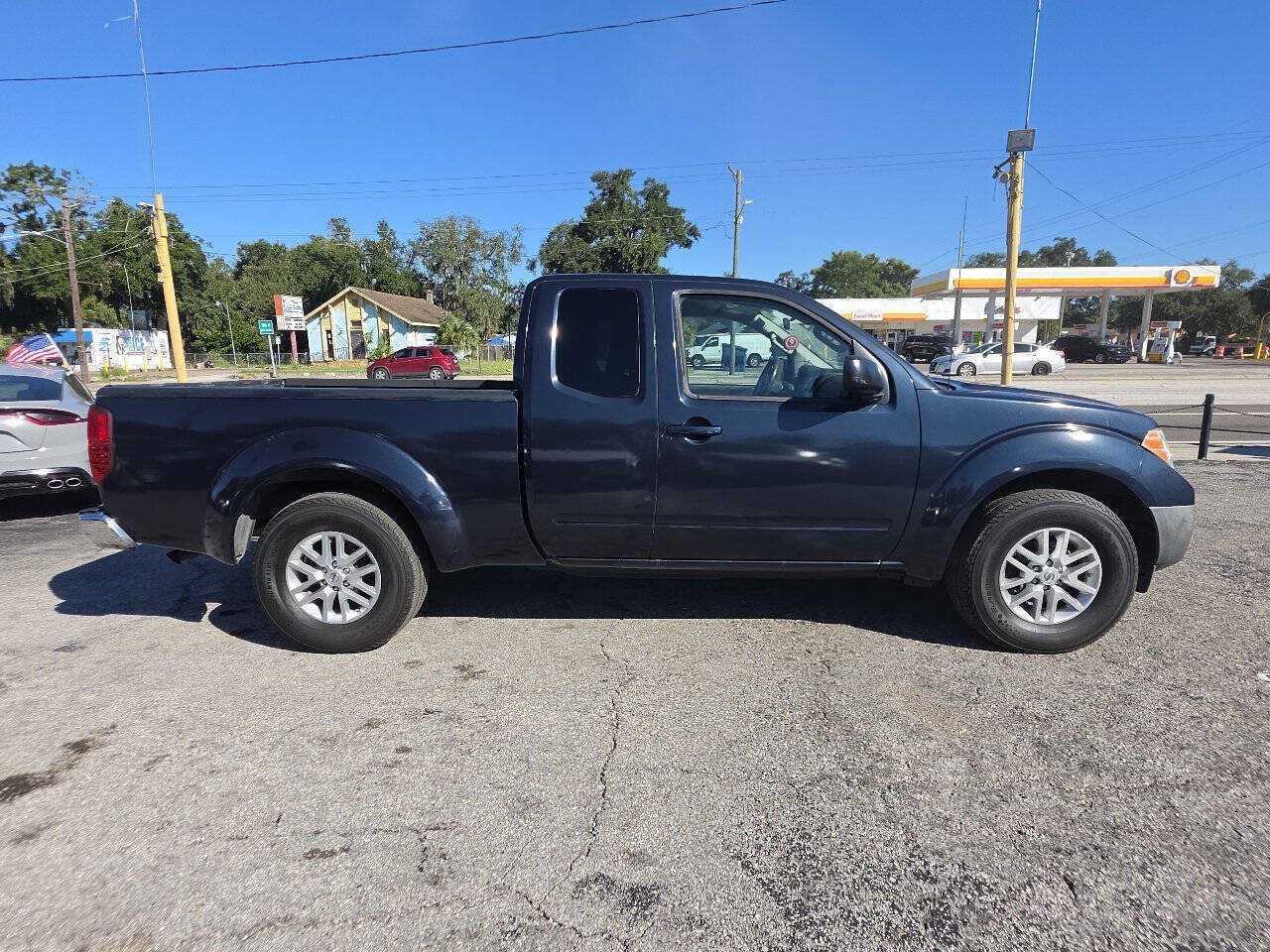 Used 2016 Nissan Frontier SV RWD image 7