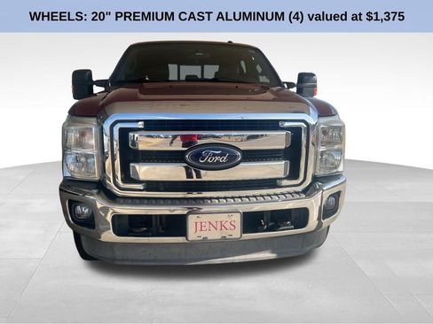 Used 2014 Ford F250 Lariat w/ Lariat Interior Package image 3