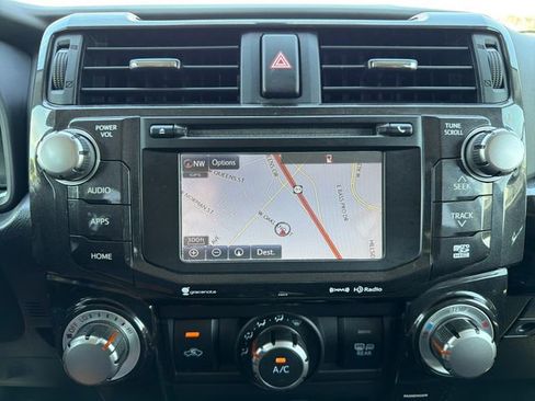 Used 2019 Toyota 4Runner TRD Off-Road Premium AWD/4WD image 12