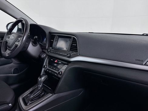 Used 2018 Hyundai Elantra Value Edition FWD image 29