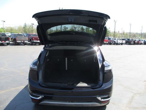 Used 2021 Buick Envision Avenir w/ Technology Package II image 8