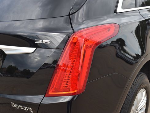 Used 2019 Cadillac XT5 FWD image 21