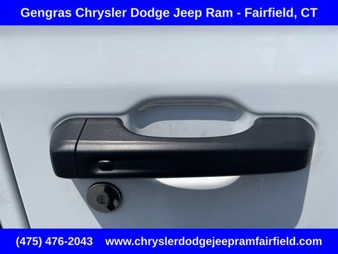 Certified 2025 Jeep Wrangler Unlimited Sahara w/ Safety Group AWD/4WD image 17