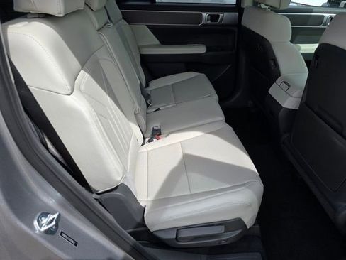 Certified 2025 Hyundai Santa Fe SEL image 20