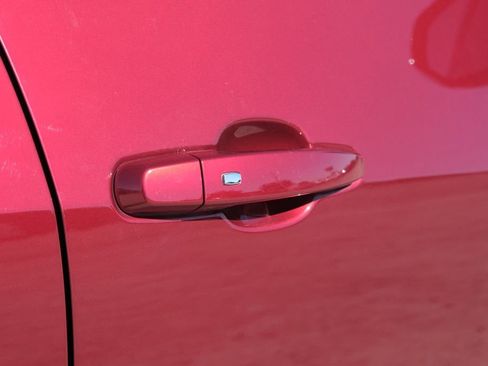 Used 2025 Chevrolet Blazer LT image 12