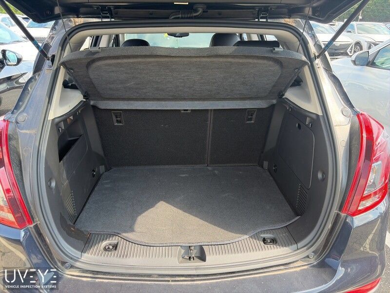 Used 2022 Buick Encore Preferred w/ Safety Package AWD/4WD image 9
