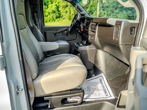 Used 2023 Chevrolet Express 3500 Extended w/ Driver Convenience Package RWD image 21