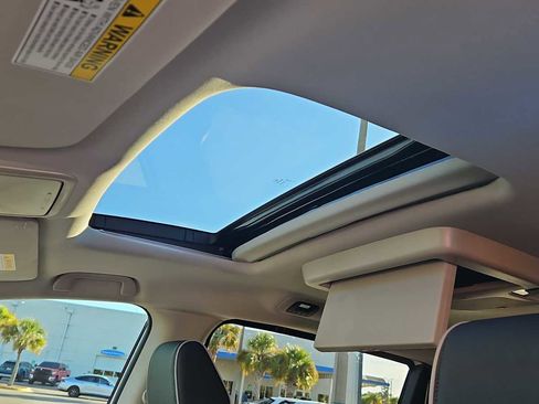 New 2026 Honda Odyssey Touring image 15