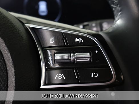 Used 2024 Kia Seltos S FWD image 5