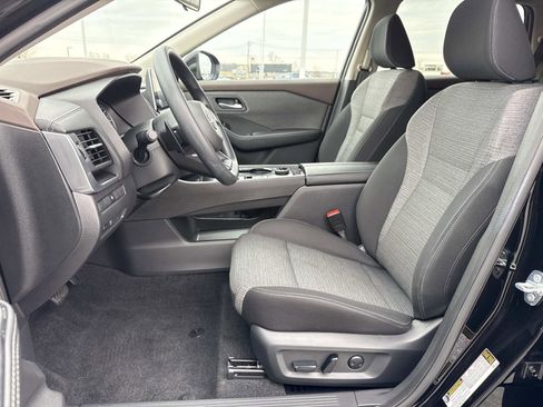 Used 2023 Nissan Rogue SV image 23