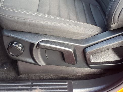 Used 2021 Ford Ranger XLT w/ Equipment Group 301A Mid image 4