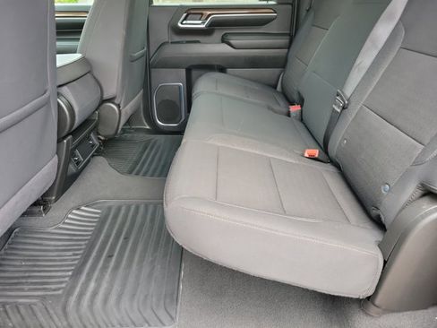 Used 2024 Chevrolet Silverado 2500 LT AWD/4WD image 8