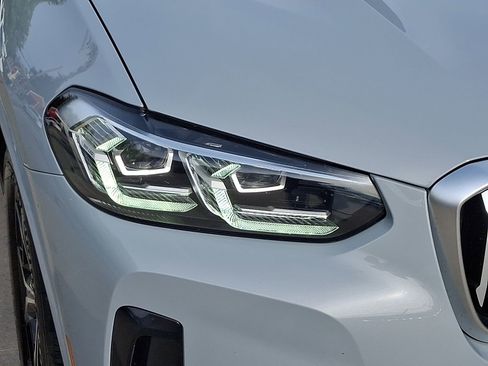 Used 2022 BMW X3 xDrive30i w/ M Sport Package 2 AWD/4WD image 9