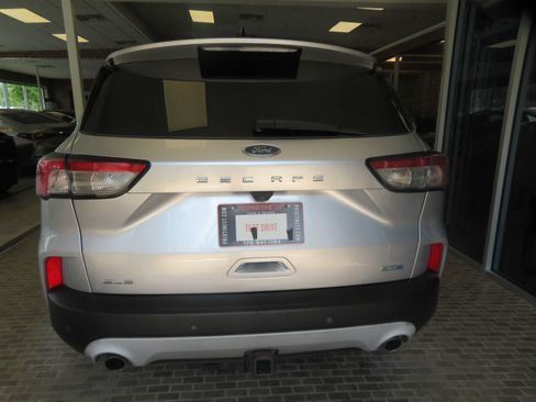 Used 2020 Ford Escape SEL AWD/4WD image 5