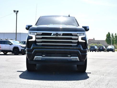 Used 2024 Chevrolet Silverado 1500 High Country w/ High Country Premium Package image 2