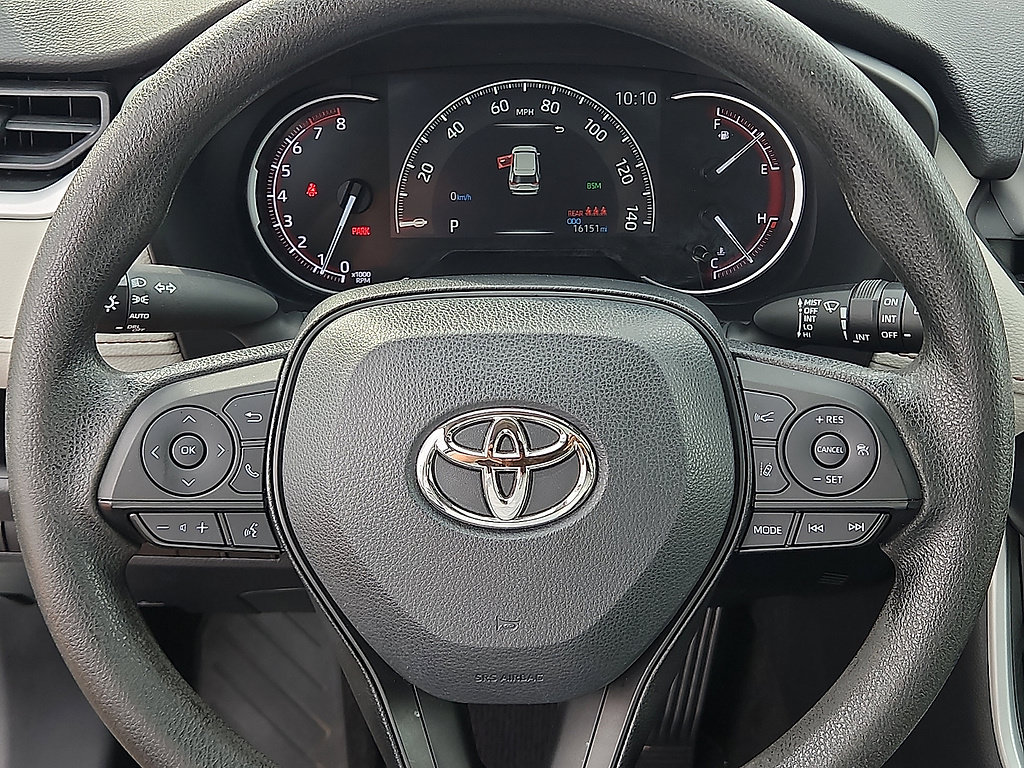 Certified 2023 Toyota RAV4 XLE w/ Convenience Package FWD image 16