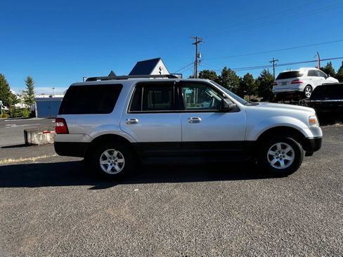 Used 2011 Ford Expedition XL w/ HD Trailer Tow Pkg AWD/4WD image 2