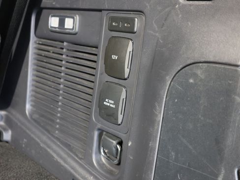 Used 2025 Ford Expedition Platinum AWD/4WD image 49